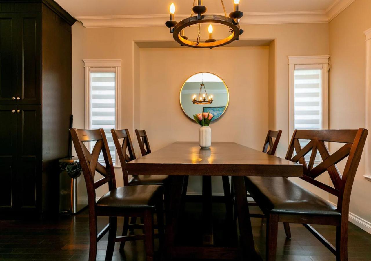 فكتوريا Bellamy Manor Large Home With 5Beds! In Langford المظهر الخارجي الصورة